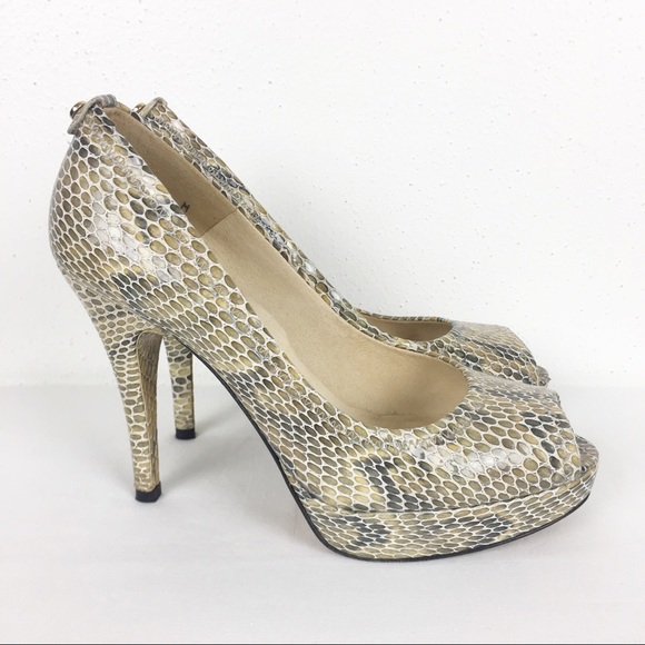 Stuart Weitzman Size 8 Snake Print High Heels - Picture 2 of 7
